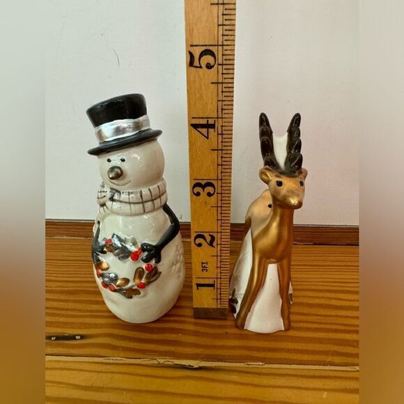 Fitz and Floyd Holiday Salt and Pepper Shakers - Picture 4 of 7